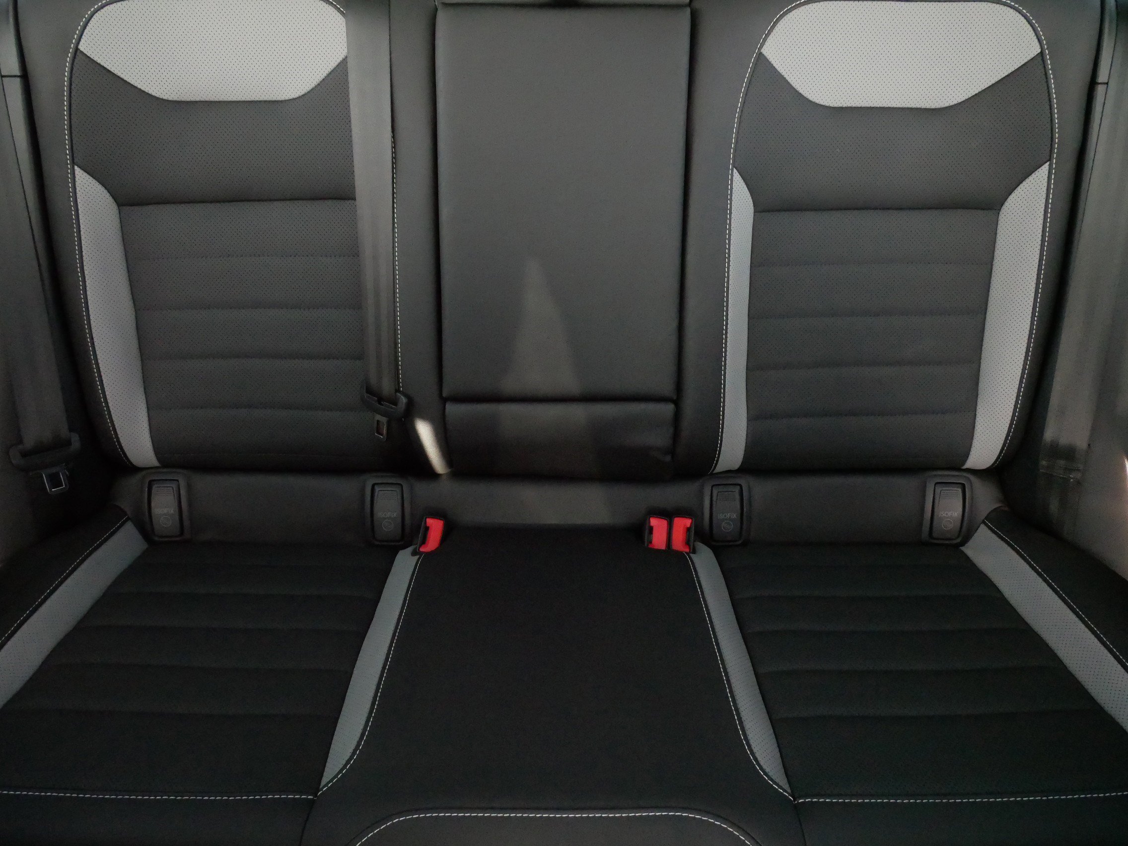 Certified 2024 Volkswagen Taos SEL image 13