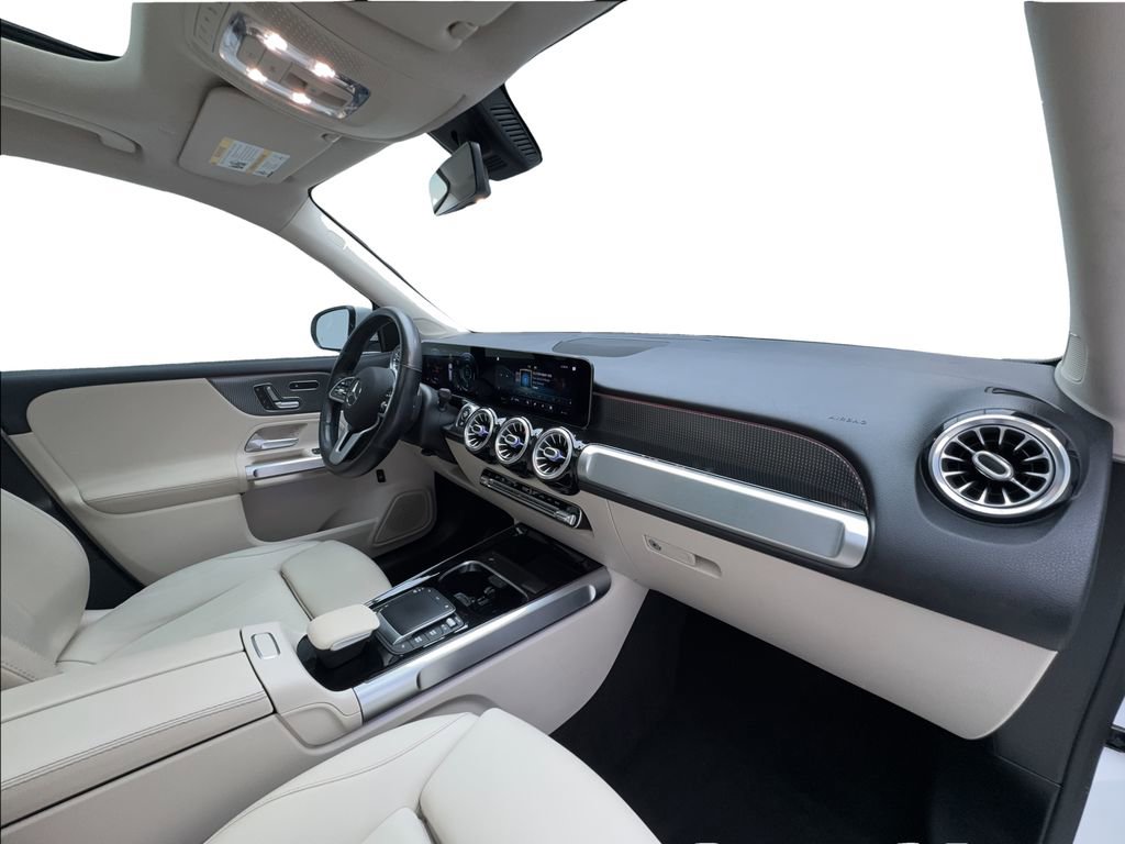 Used 2021 Mercedes-Benz GLB 250 image 31