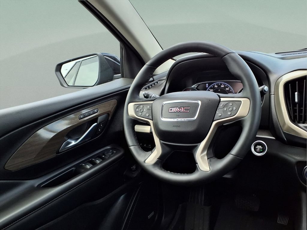 Certified 2024 GMC Terrain Denali w/ Denali Premium Package AWD/4WD image 25