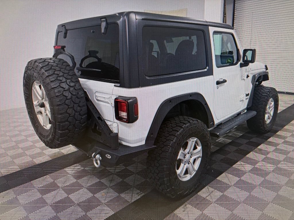Used 2021 Jeep Wrangler Sport AWD/4WD image 3