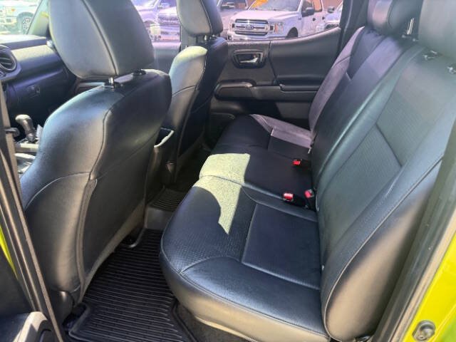 Used 2023 Toyota Tacoma TRD Sport w/ TRD Premium Sport Package AWD/4WD image 20