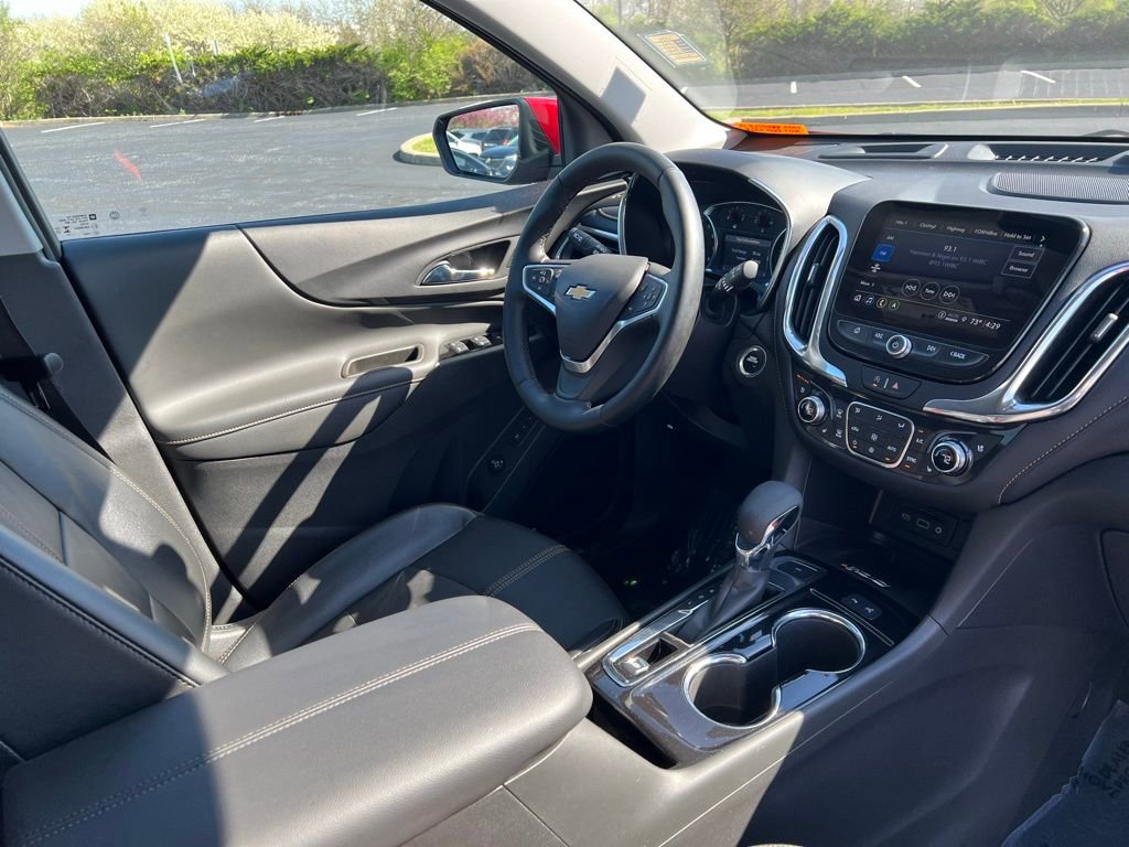 Used 2023 Chevrolet Equinox Premier image 9