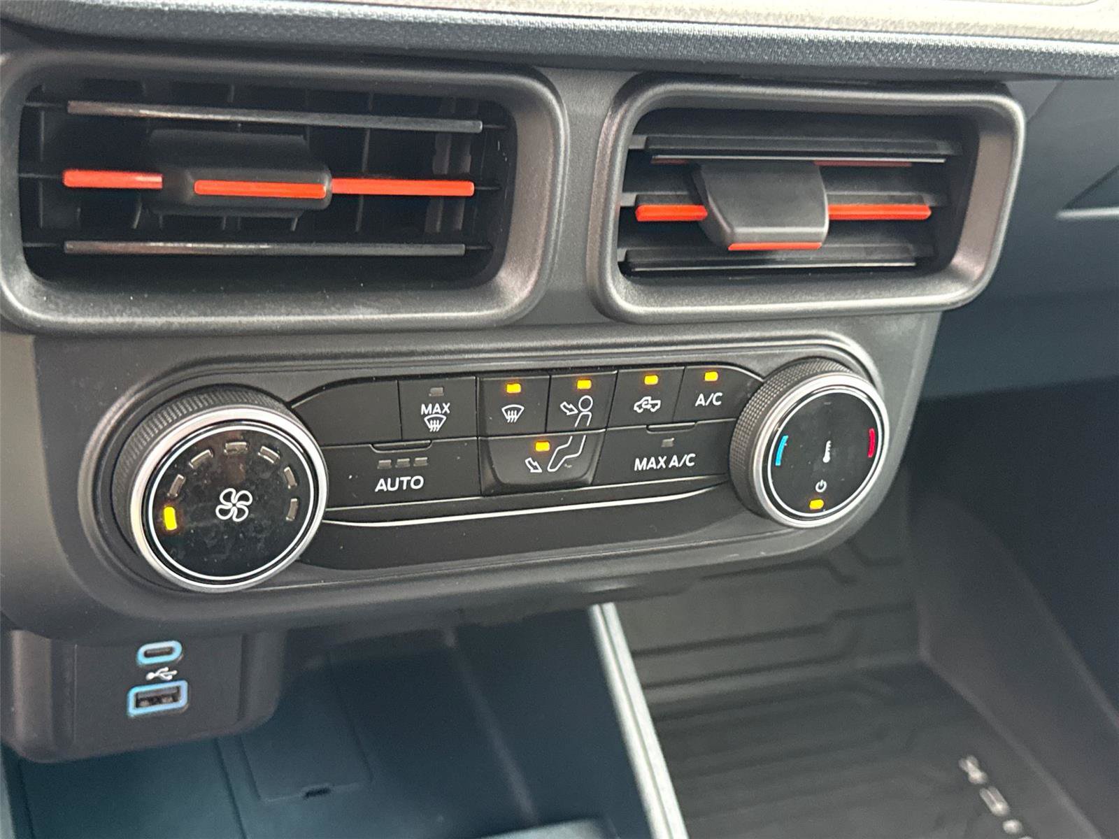 Used 2024 Ford Maverick XLT FWD image 31
