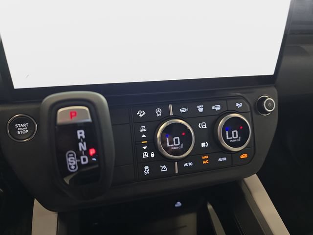 New 2026 Land Rover Defender 110 S AWD/4WD image 17