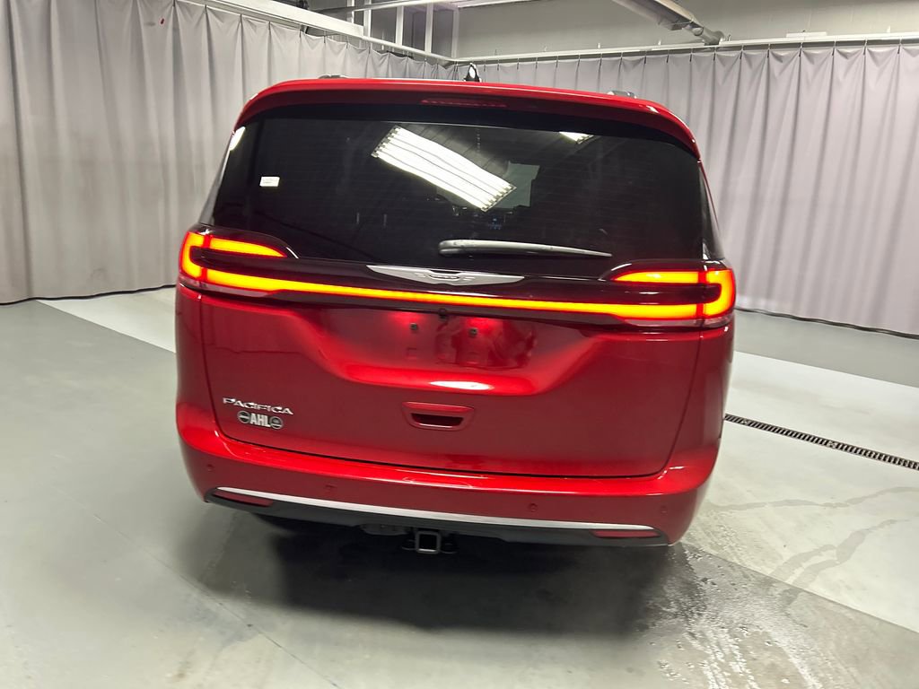 New 2026 Chrysler Pacifica Pinnacle image 6