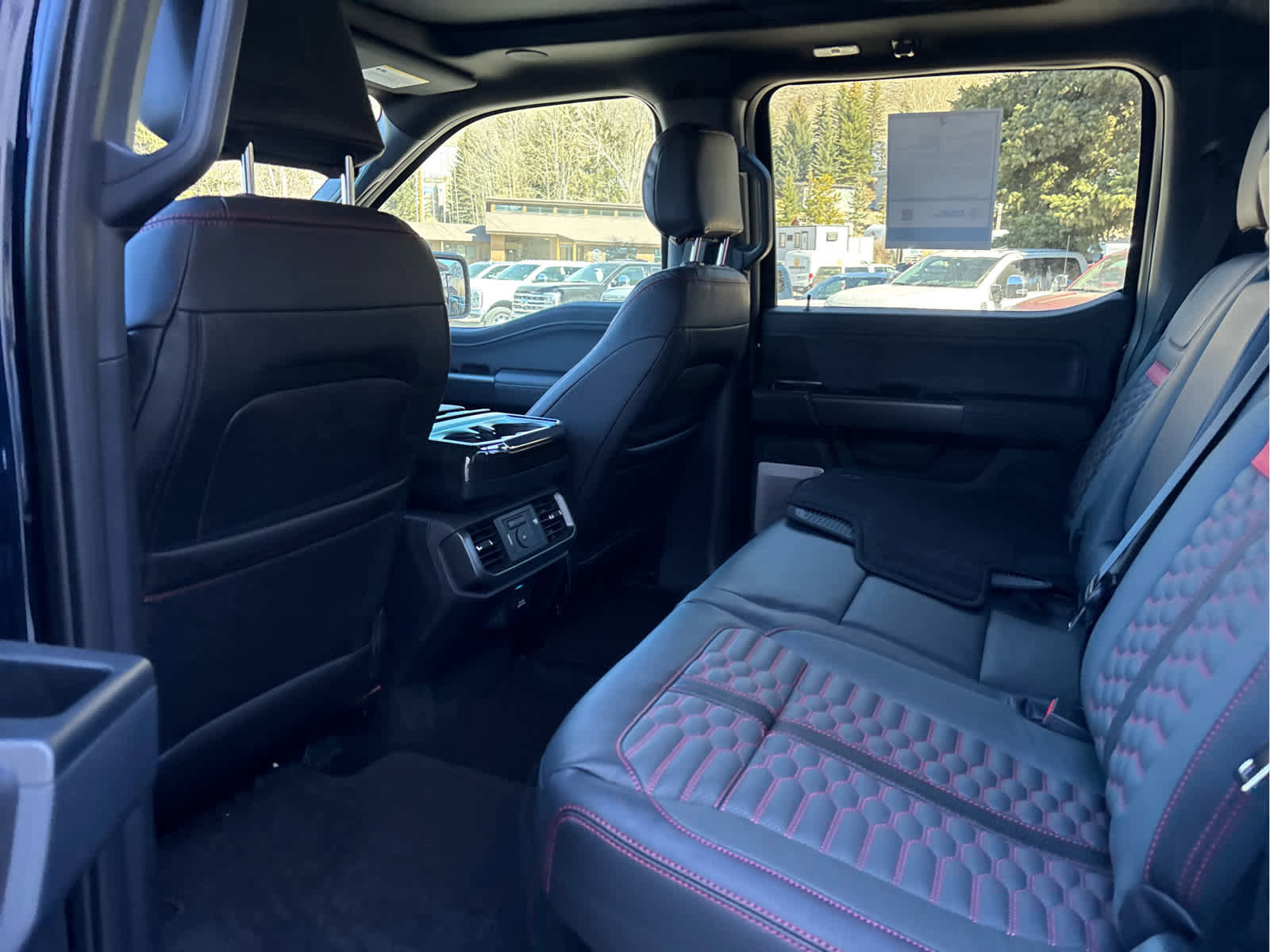 New 2025 Ford F150 Lariat w/ Equipment Group 502A High image 24