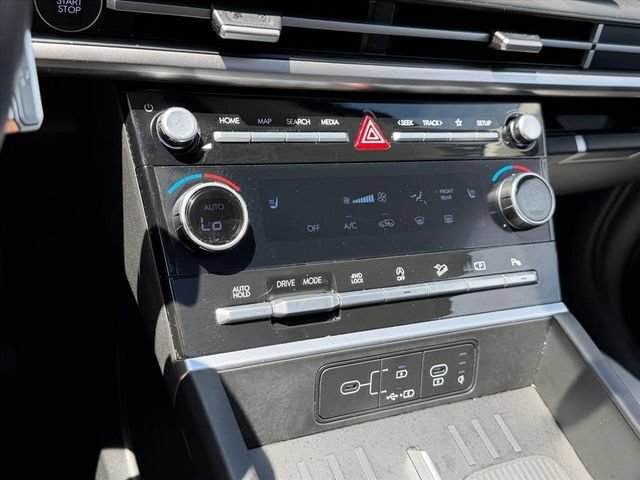 Used 2024 Hyundai Santa Fe XRT AWD/4WD image 25