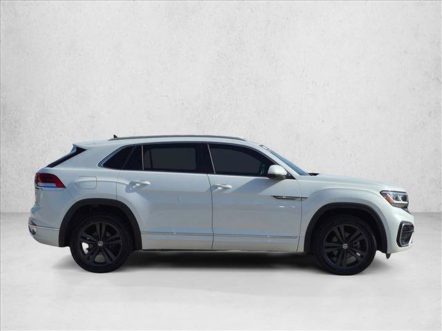 Used 2022 Volkswagen Atlas Cross Sport SEL R-Line w/ Cross Sport MDO Package AWD/4WD image 4