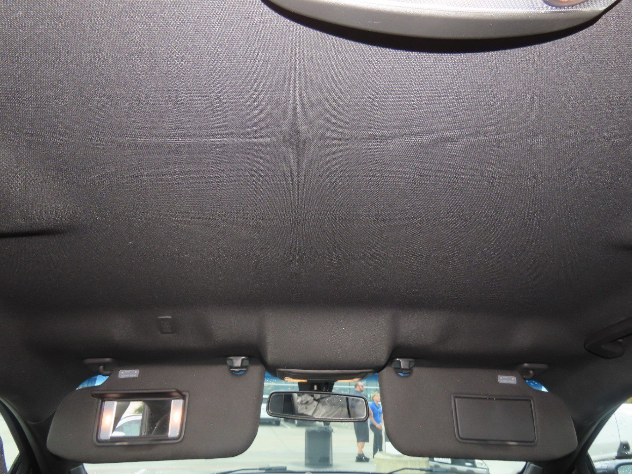 Used 2017 Ford Taurus SEL FWD image 21