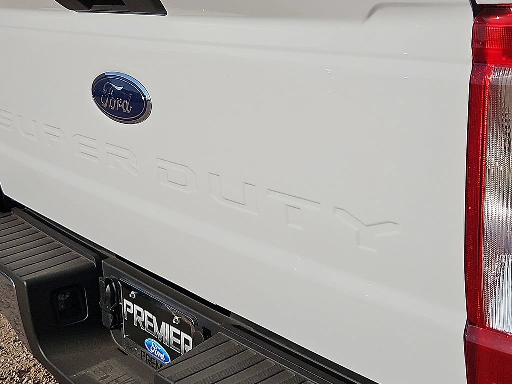 New 2026 Ford F350 XL w/ XL Chrome Package AWD/4WD image 15