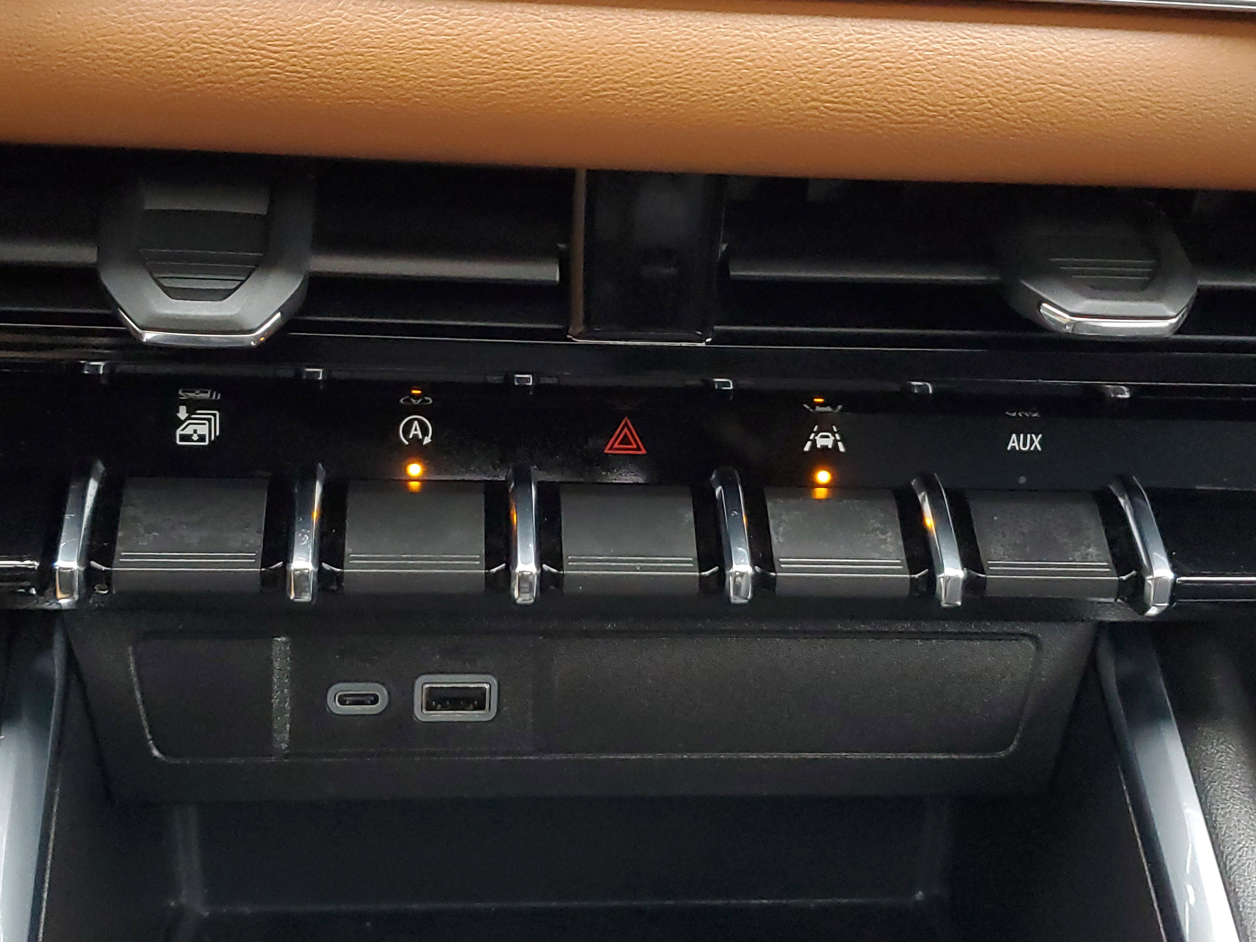 Used 2024 GMC Canyon AT4 image 26