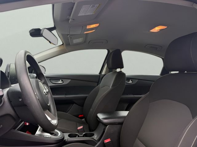 Used 2021 Kia Forte LXS FWD image 14