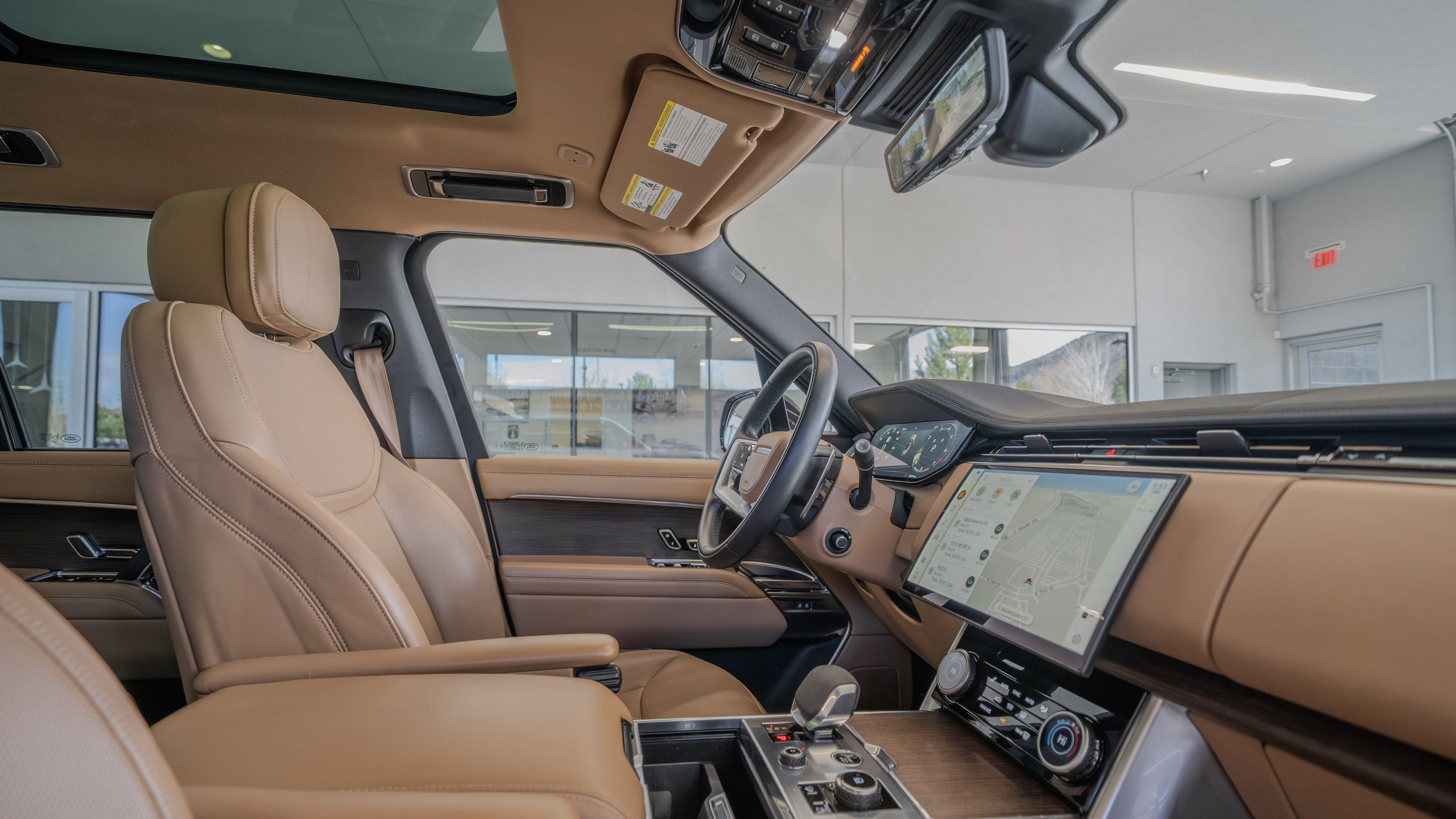 Used 2023 Land Rover Range Rover SE AWD/4WD image 17