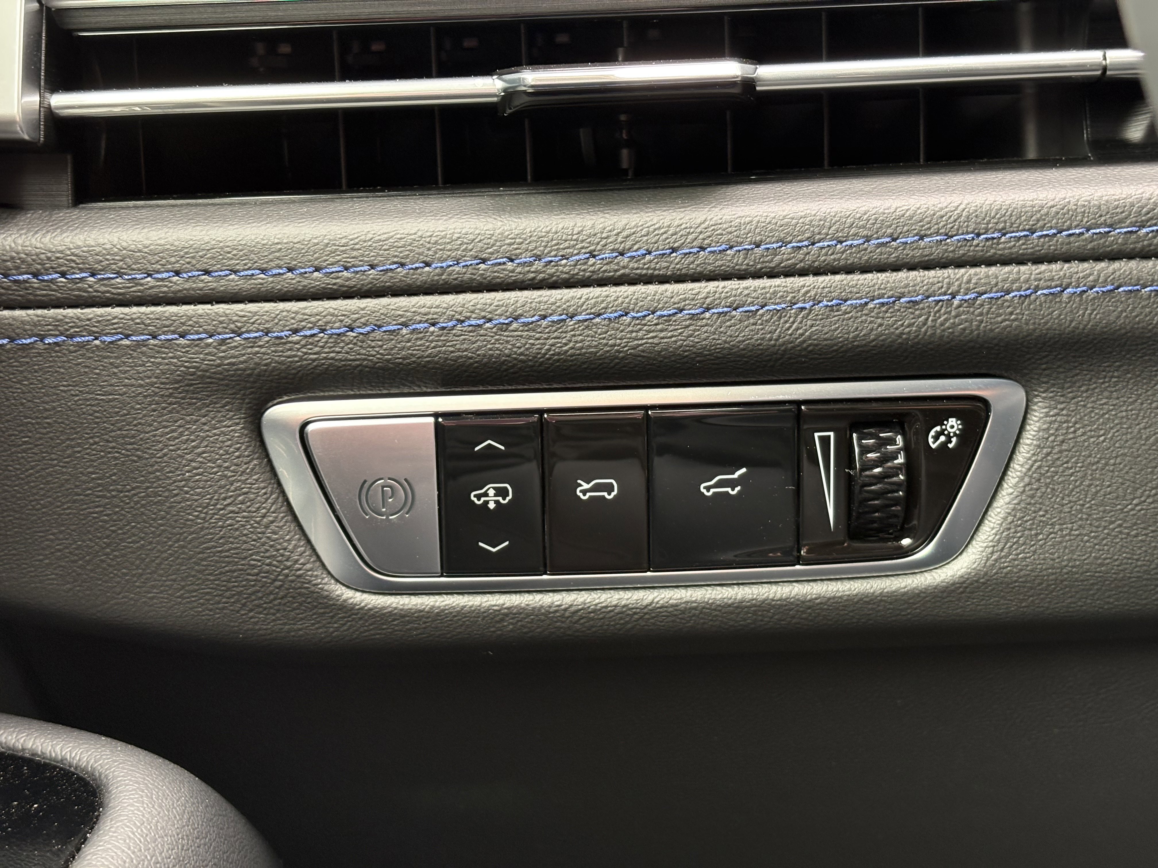 New 2026 Cadillac Escalade IQ Sport 1 image 12