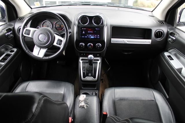 Used 2016 Jeep Compass Latitude image 13