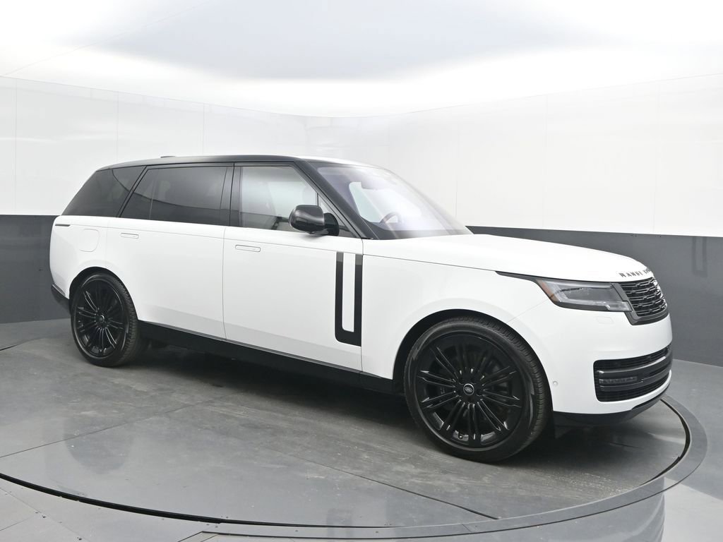 Used 2022 Land Rover Range Rover Long Wheelbase SE image 9