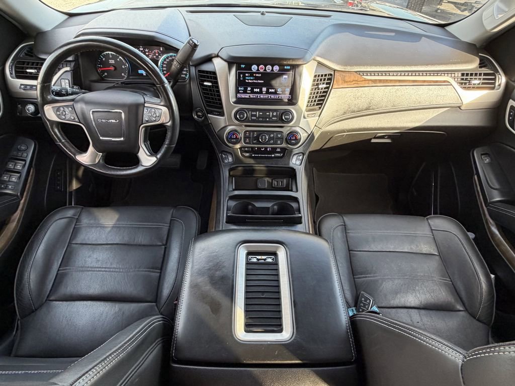 Used 2018 GMC Yukon Denali AWD/4WD image 14