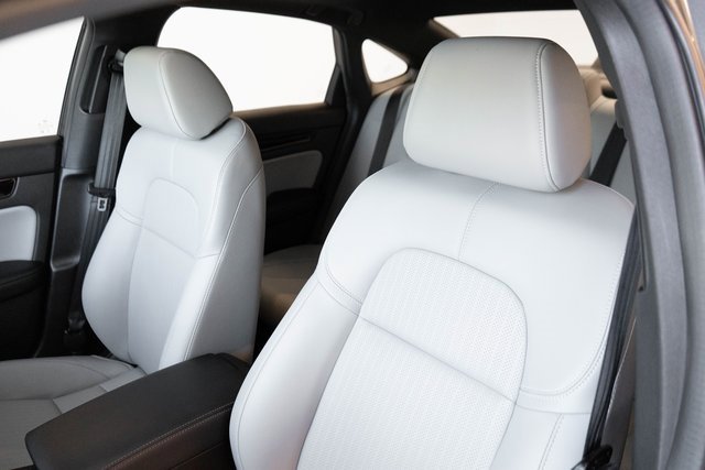 Used 2025 Honda Civic Sport image 16