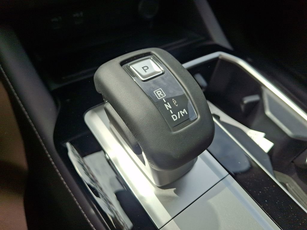 New 2026 Mitsubishi Outlander SEL image 9