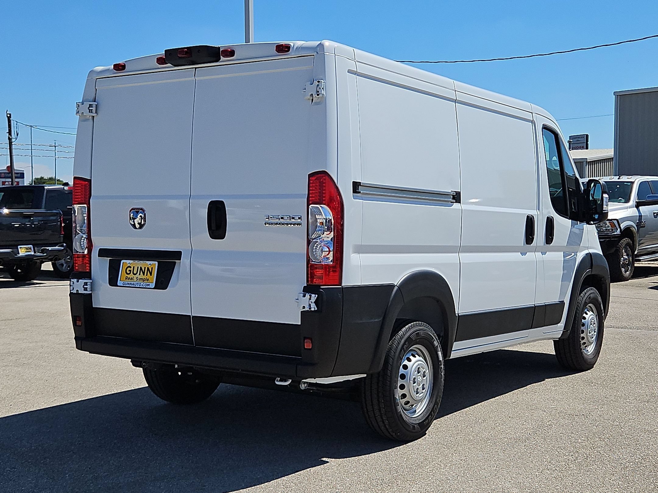 New 2026 RAM ProMaster 1500 w/ Storage Group FWD image 3