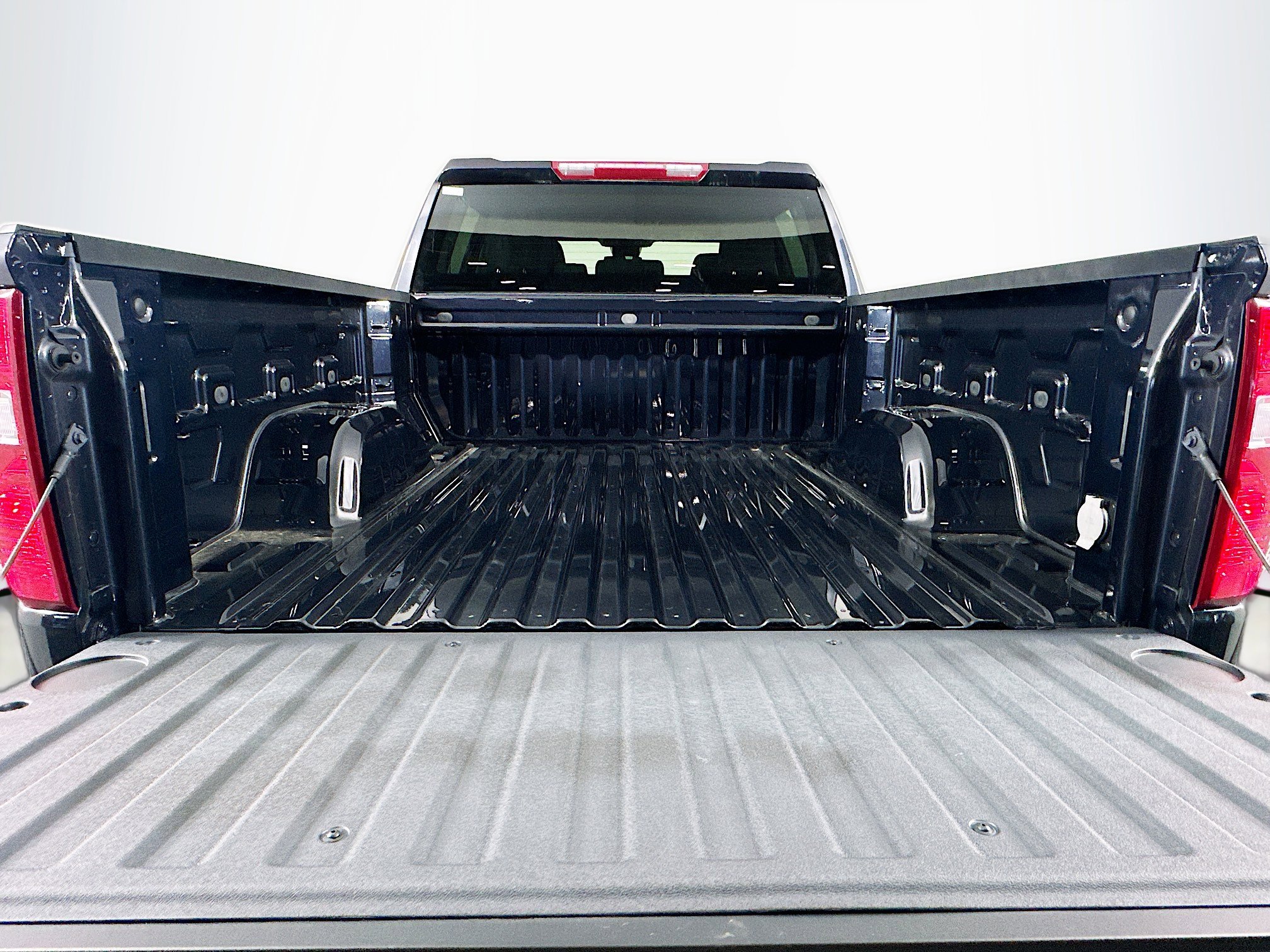 Used 2023 Chevrolet Silverado 1500 LT AWD/4WD image 27