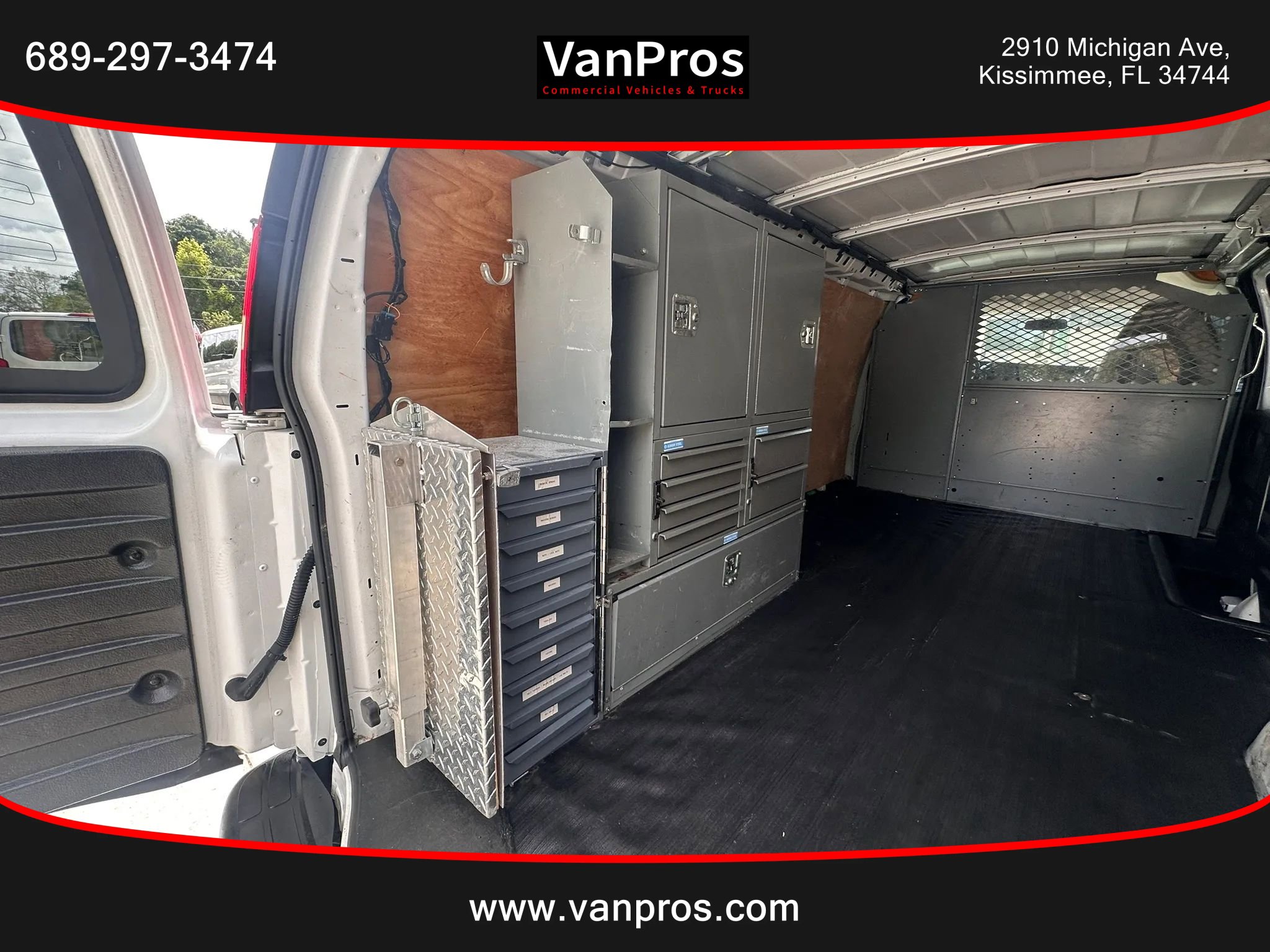Used 2013 Chevrolet Express 3500 Extended image 13