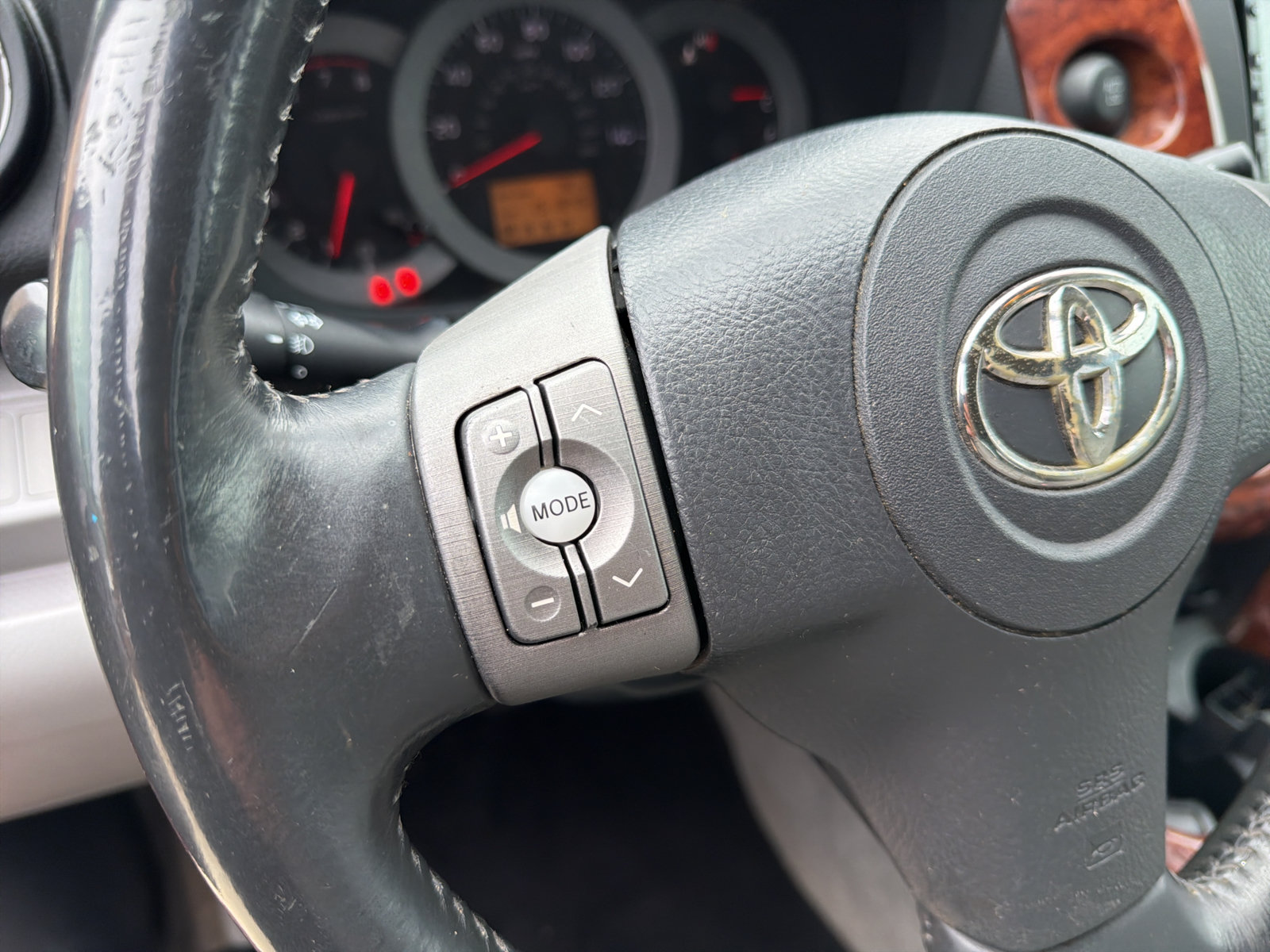 Used 2008 Toyota RAV4 Limited w/ Tow Prep Pkg FWD image 15