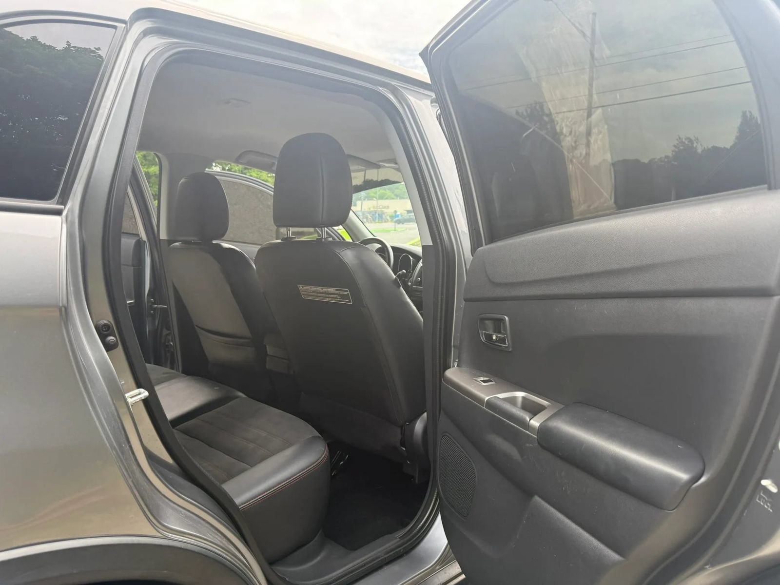 Used 2018 Mitsubishi Outlander Sport SE AWD/4WD image 11