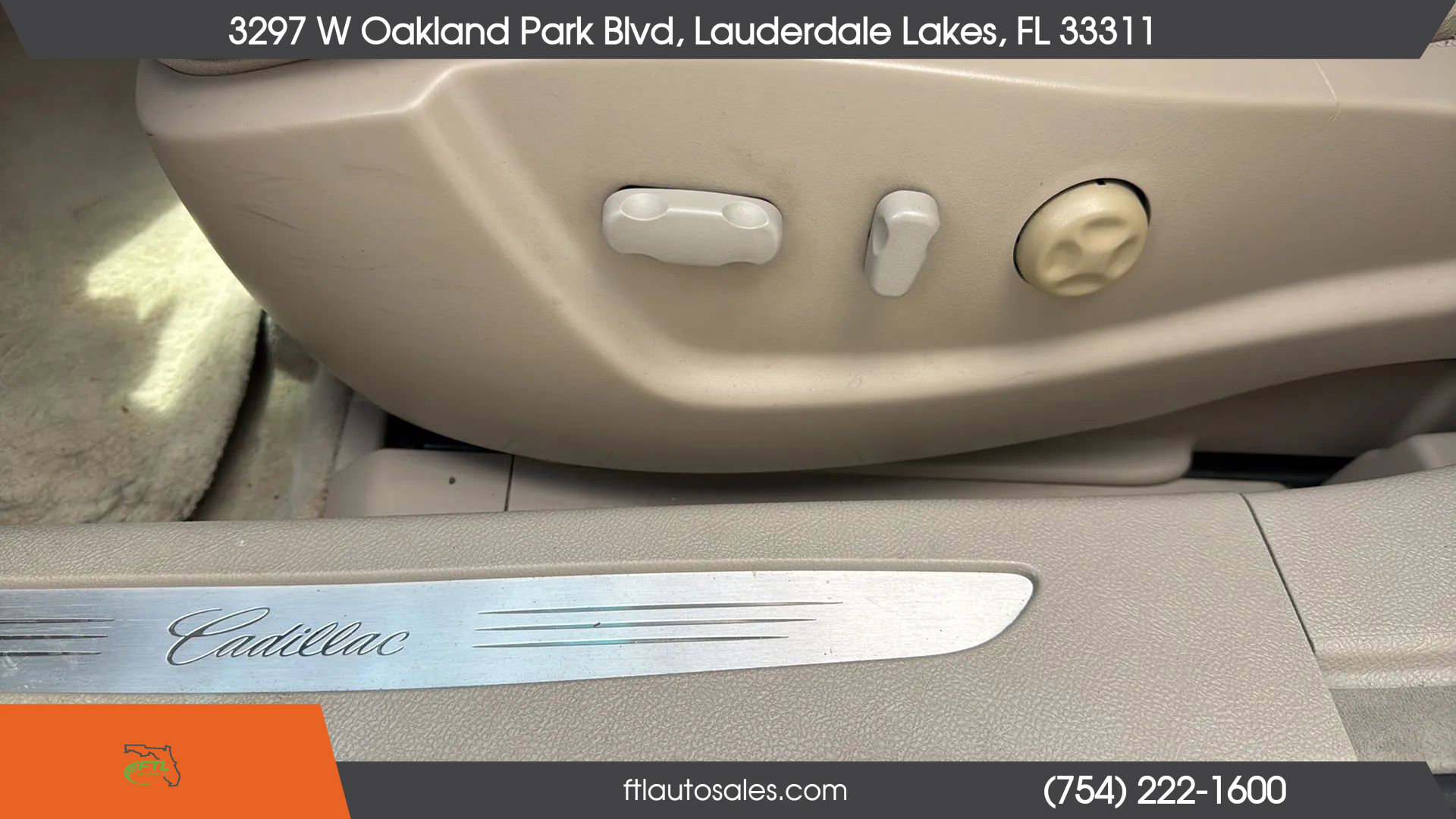 Used 2007 Cadillac DTS w/ Trunk Convenience Package image 26