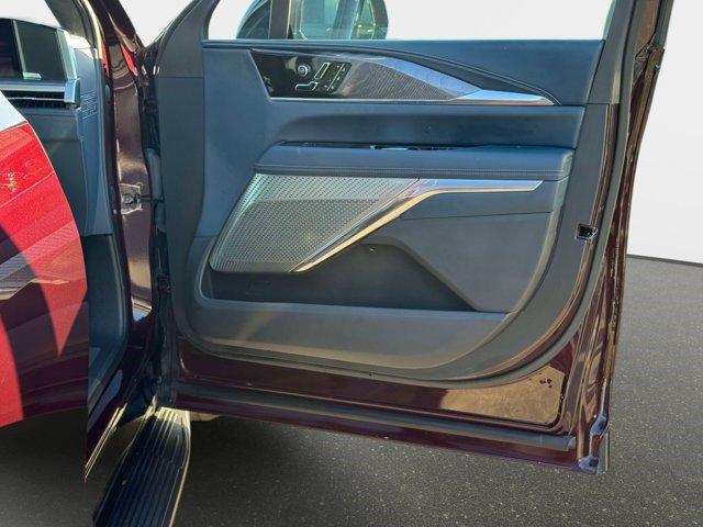 Certified 2025 Cadillac Escalade IQ Luxury 2 w/ LPO, Premium Carpet Package AWD/4WD image 23