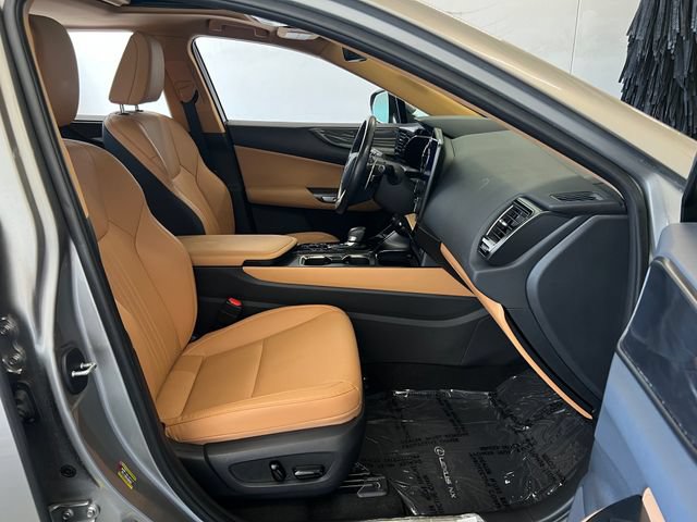 Used 2025 Lexus NX 350 AWD w/ Accessory Package (2T) image 44
