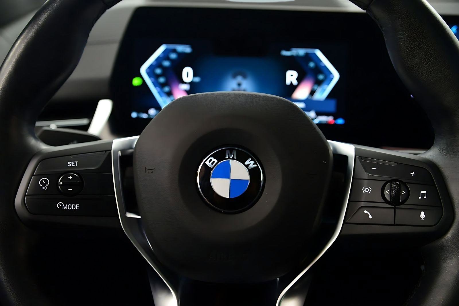 Certified 2025 BMW X2 xDrive28i image 12