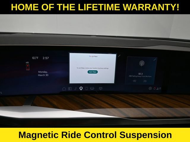 Used 2025 Cadillac Escalade Sport Platinum w/ LPO, Floor Liner Package AWD/4WD image 31