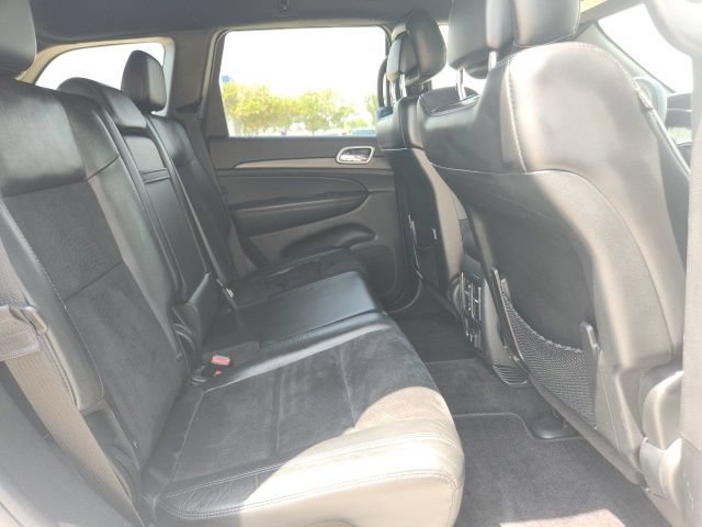 Used 2018 Jeep Grand Cherokee Altitude RWD image 20