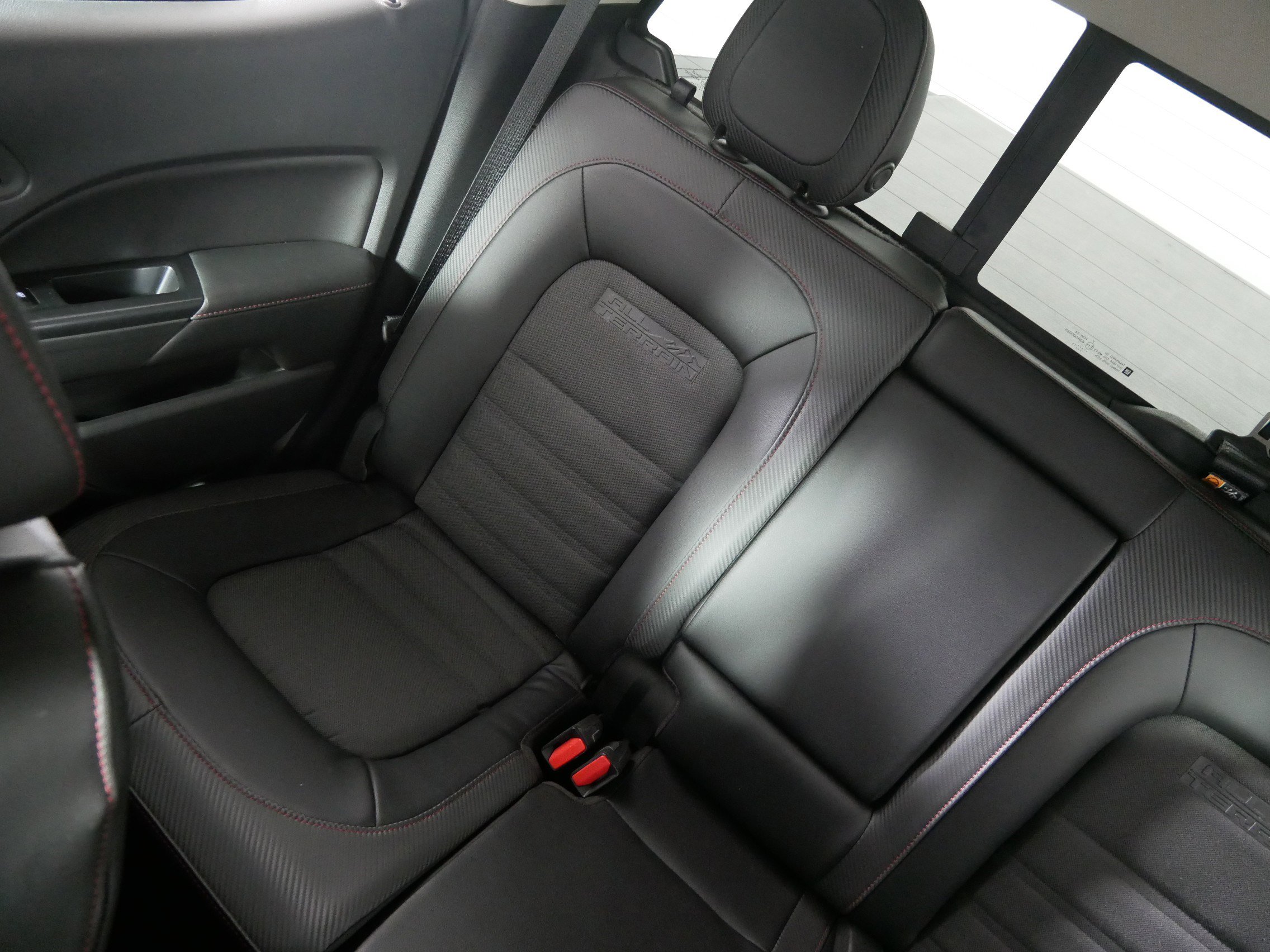 Used 2015 GMC Canyon SLE w/ All-Terrain Package image 12