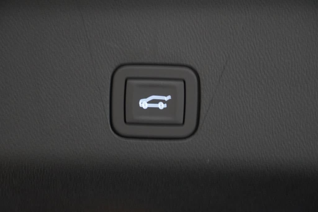 New 2026 Chevrolet Suburban Premier AWD/4WD image 12