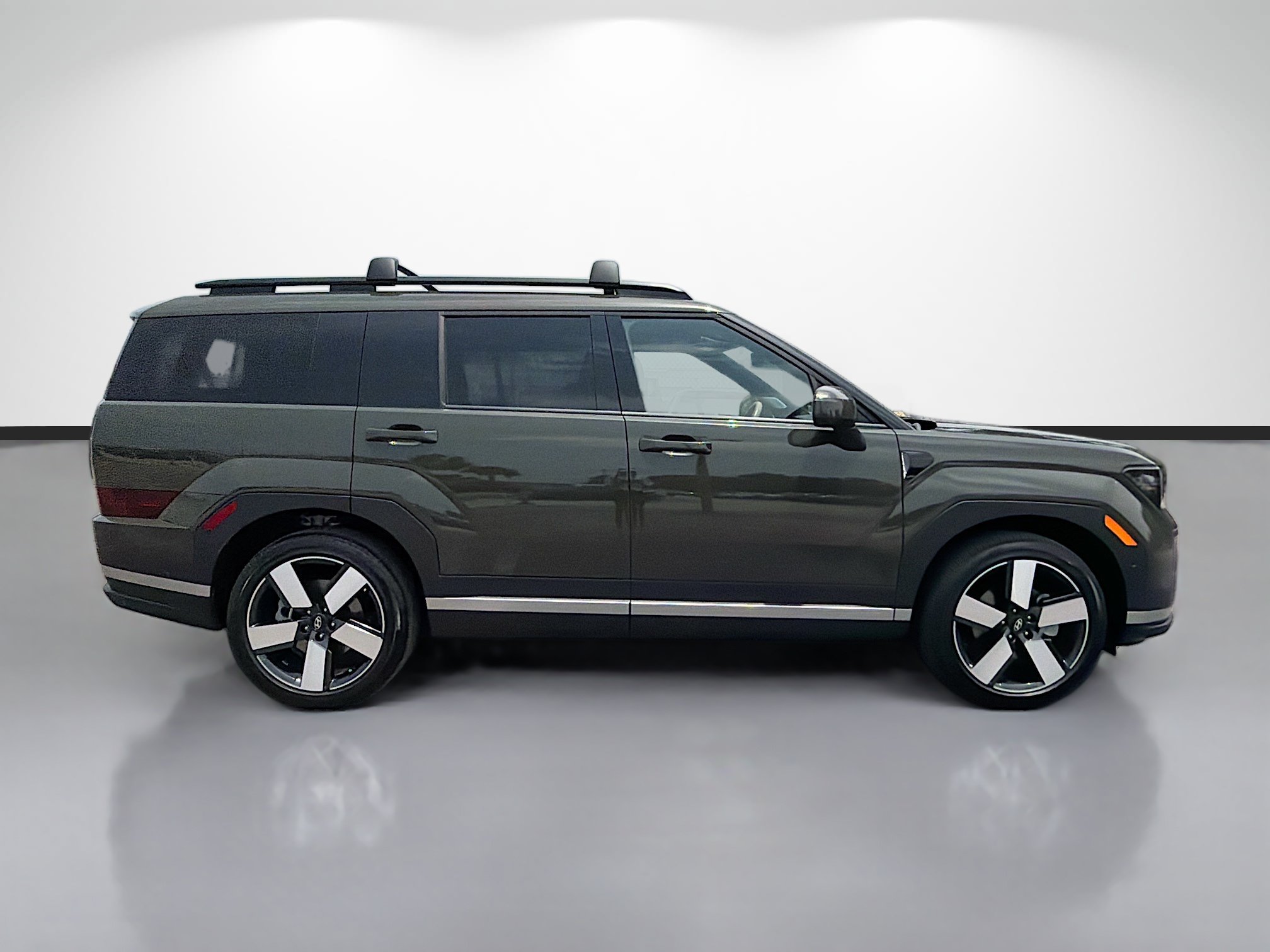 Used 2026 Hyundai Santa Fe Limited FWD image 2