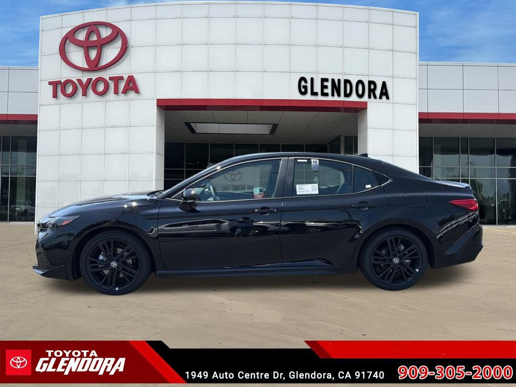 New 2026 Toyota Camry Hybrid FWD image 6