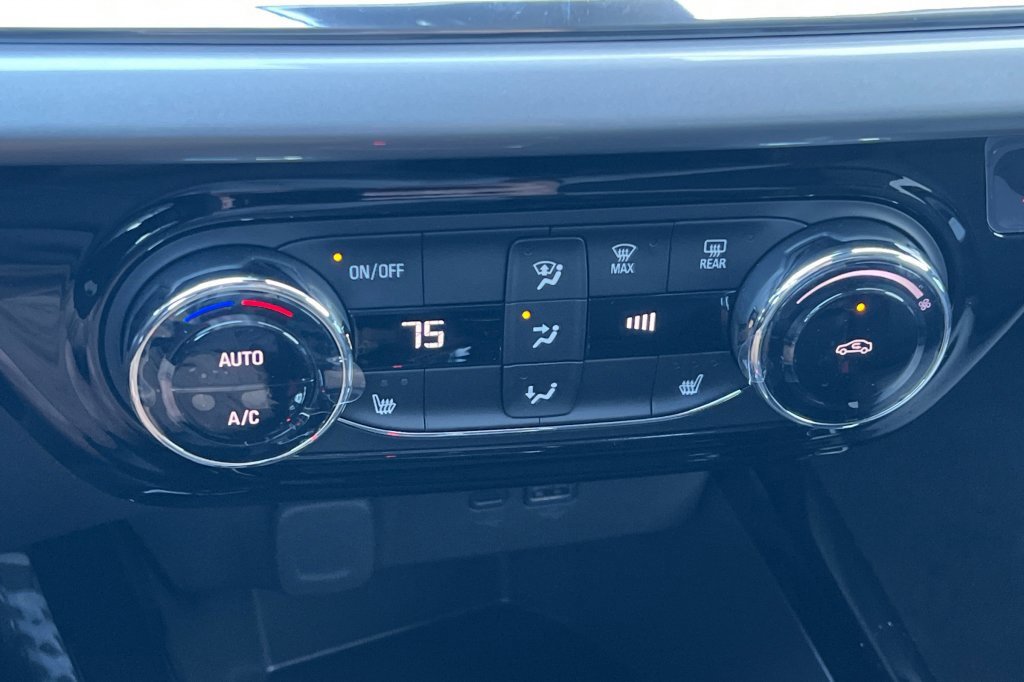 New 2026 Chevrolet Trax LT w/ Driver Confidence Package image 17