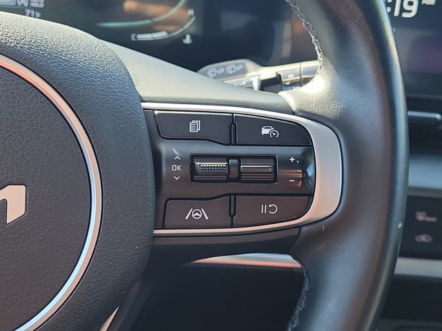 Used 2025 Kia Sportage EX w/ Premium Package FWD image 22