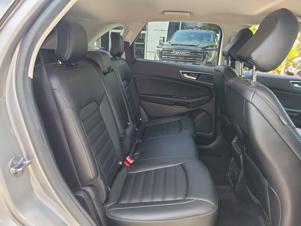 Used 2020 Ford Edge SEL w/ Convenience Package AWD/4WD image 24