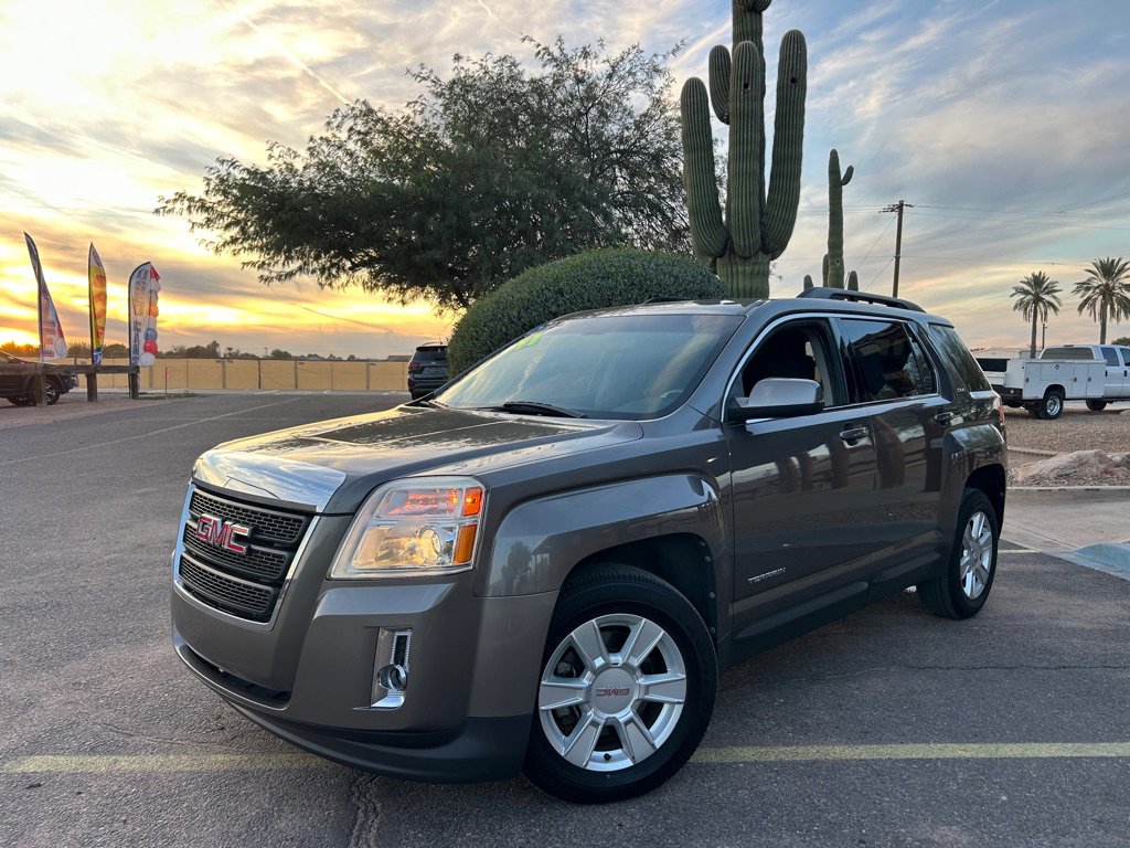 Used 2011 GMC Terrain SLE image 1