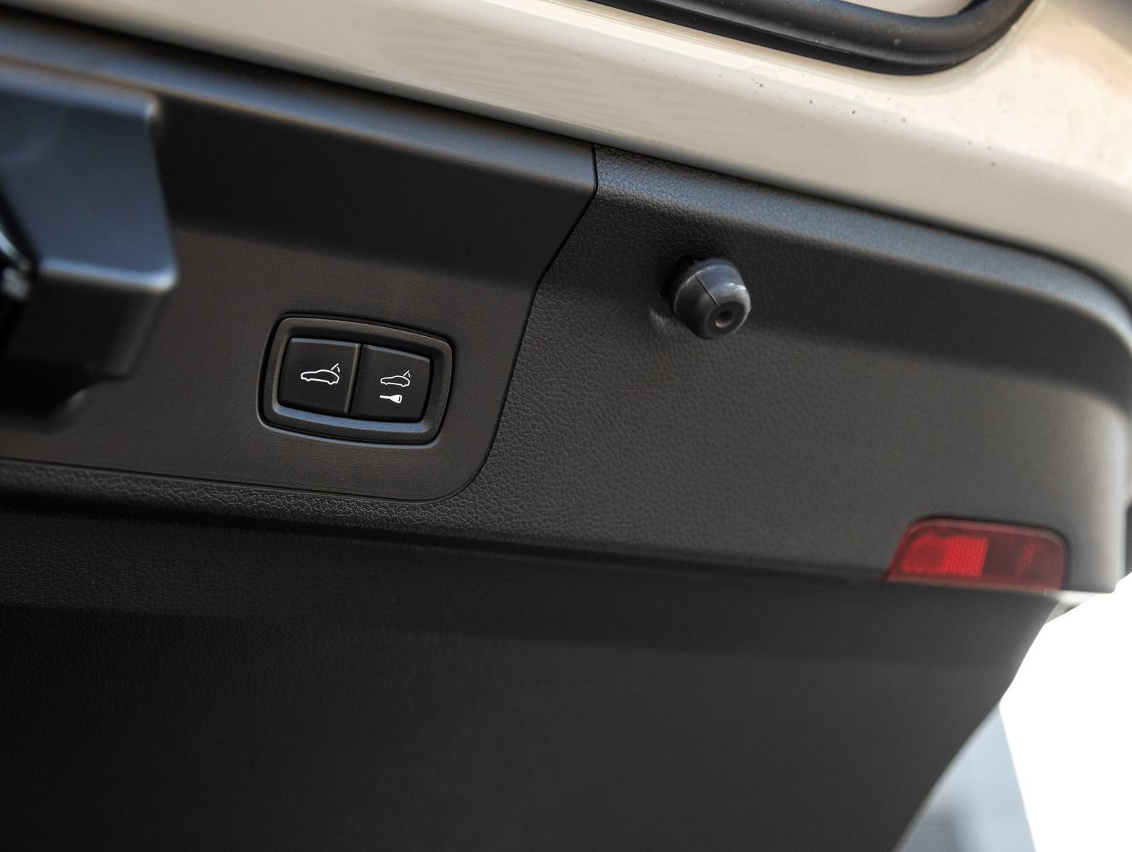 Certified 2022 Porsche Panamera Turbo S AWD/4WD image 33