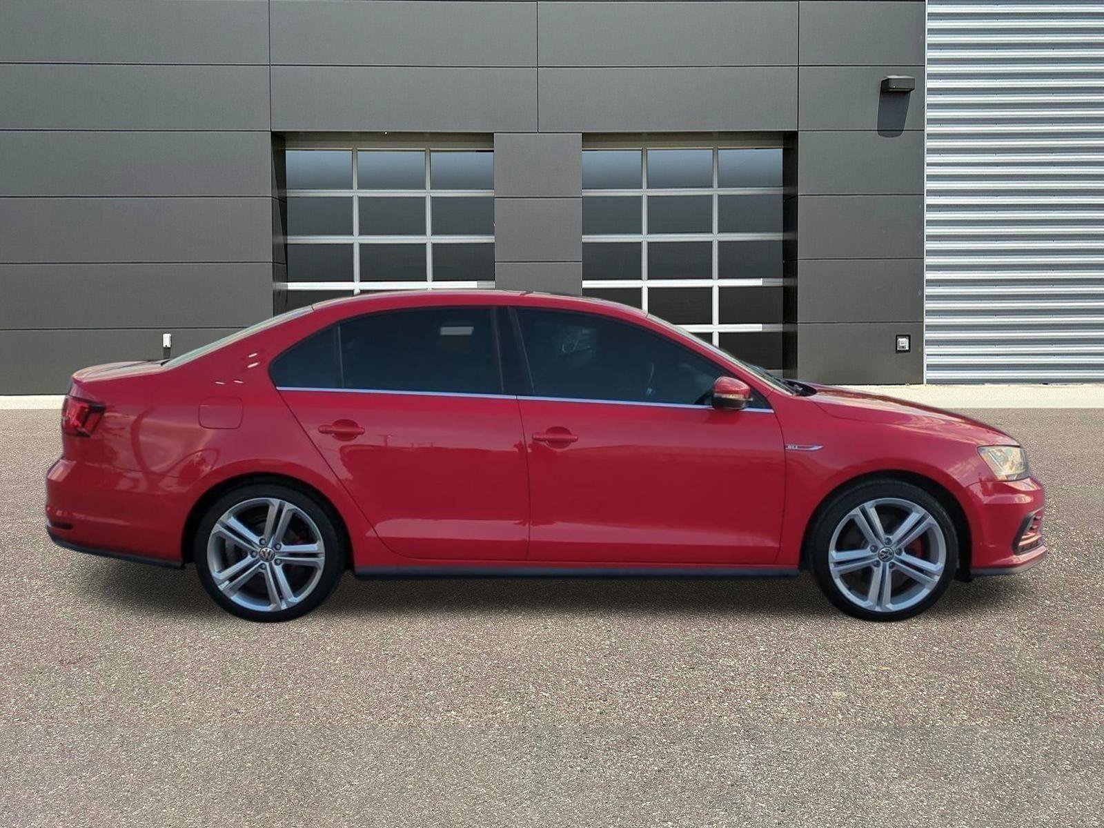 Used 2017 Volkswagen Jetta GLI FWD image 8