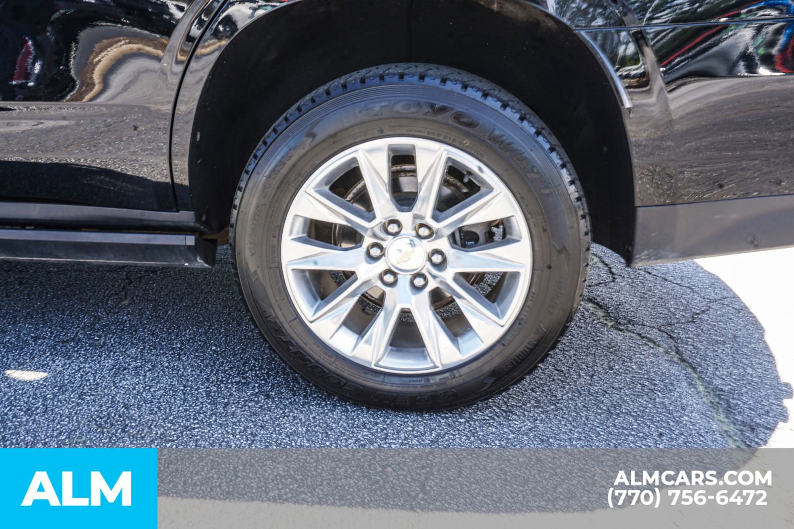 Used 2023 Chevrolet Tahoe Premier w/ Premium Package 2 AWD/4WD image 16