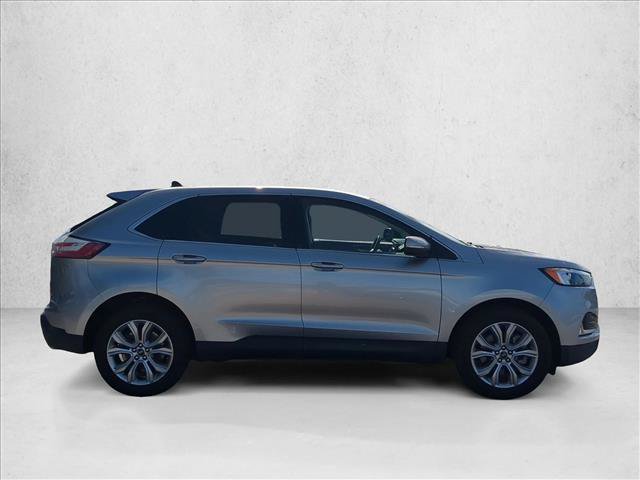 Used 2022 Ford Edge Titanium AWD/4WD image 4
