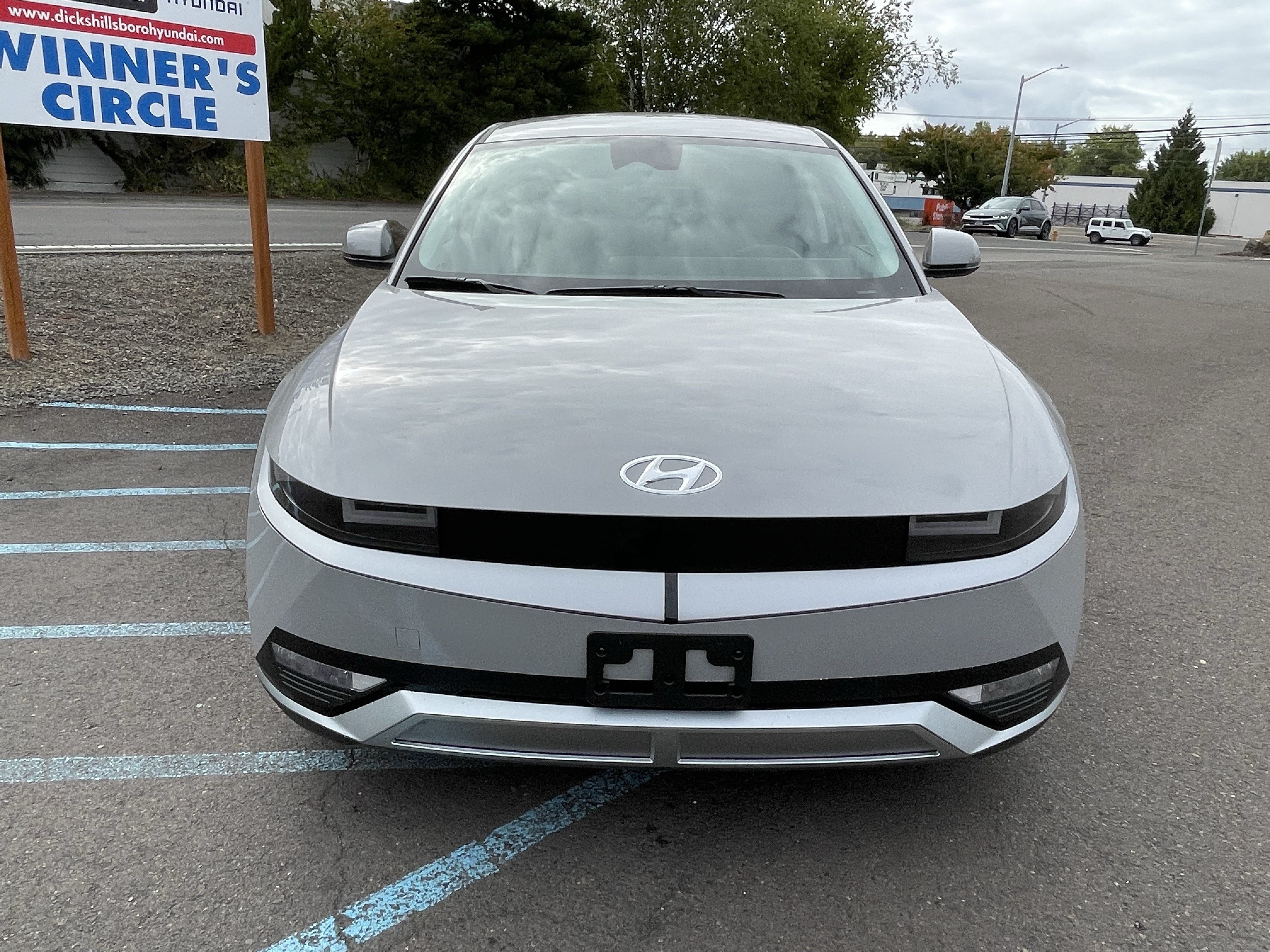 Certified 2024 Hyundai Ioniq 5 SEL RWD image 8