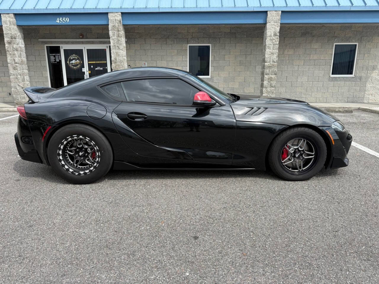 Used 2020 Toyota Supra Launch Edition w/ Driver Assist Package RWD image 9