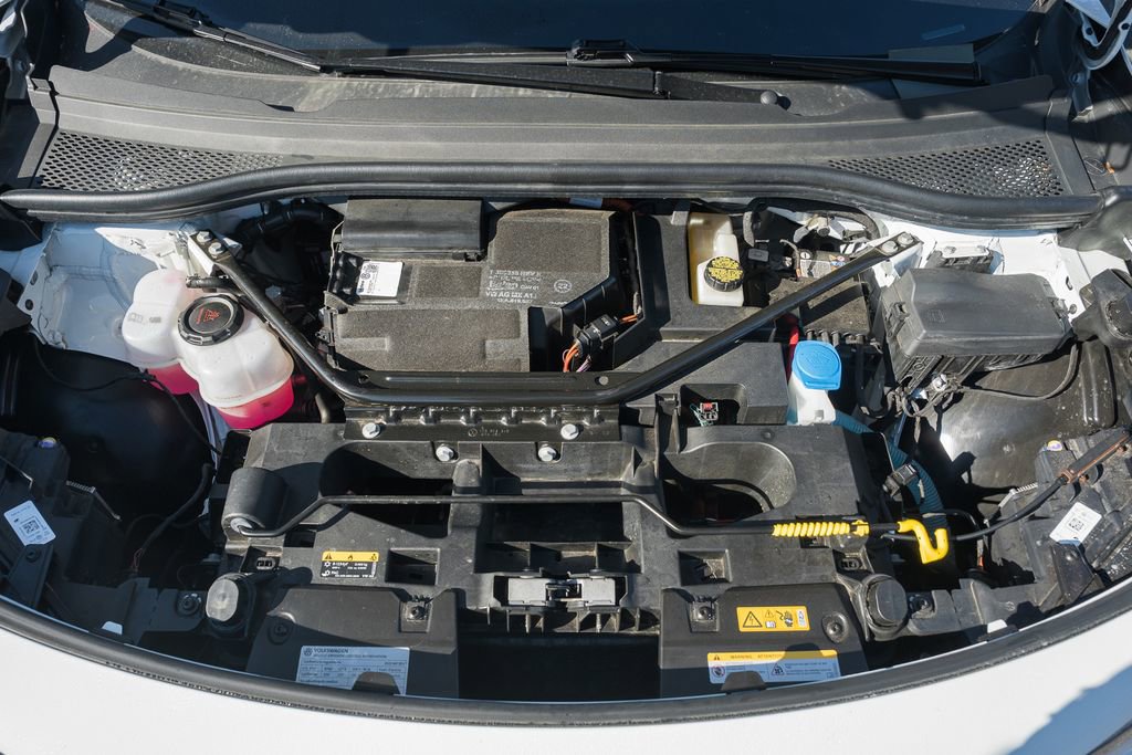 Used 2023 Volkswagen ID.4 Pro image 16