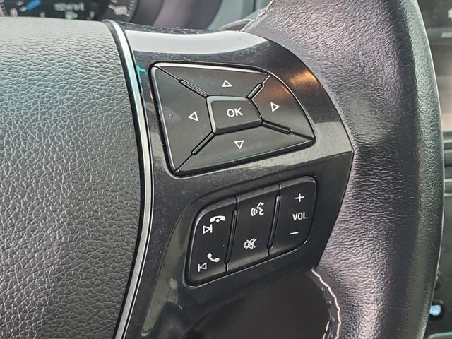 Used 2016 Ford Explorer Platinum image 21